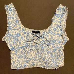 Blue and white floral tank, size small, brand is ambiance